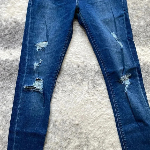 Lucky Brand Ripped  Jeans - Picture 4 of 13